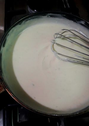 Una foto de Salsa blanca (fácil y sin grumos)
