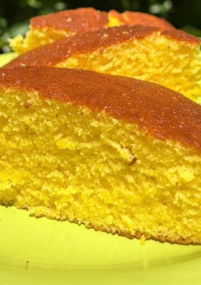 Una foto de Torta de naranja húmeda