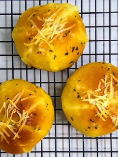 Foto resep Mini Korean Garlic Cheese Bread Pakai Keju No creamcheese