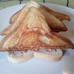 A picture of Crunchy egg sandwich.