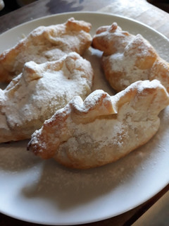 Una foto de Postre de manzana y canela