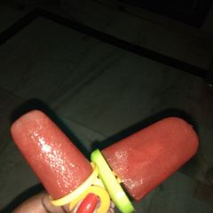 A picture of Watermelon popsicle.