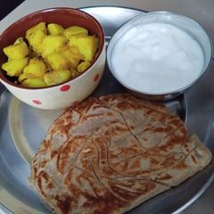 Kuttu Singhada Thalipeeth A picture of Kuttu Singhada Thalipeeth.