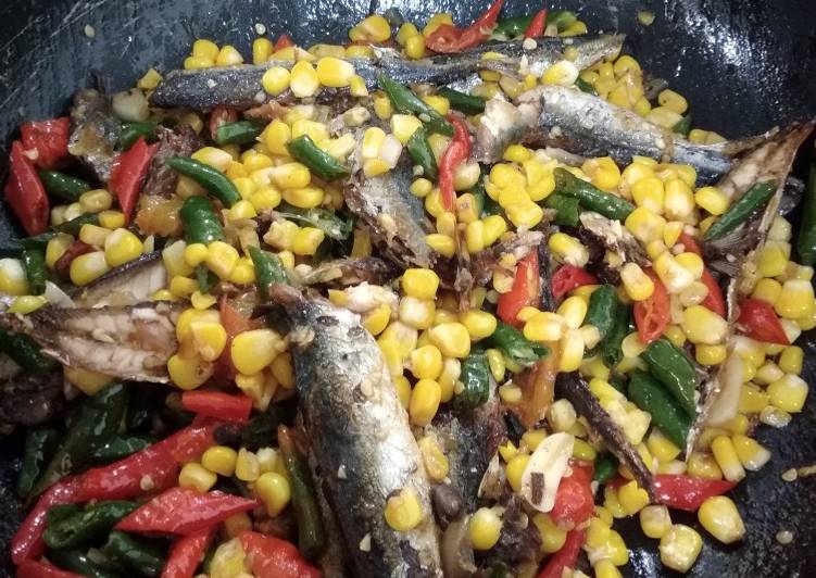 Cara mudah Membuat Tumis pindang jagung Anti Gagal