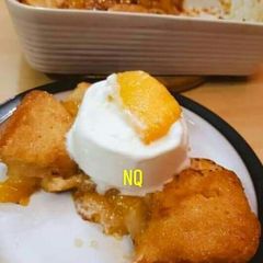 A picture of Peach Cobbler.