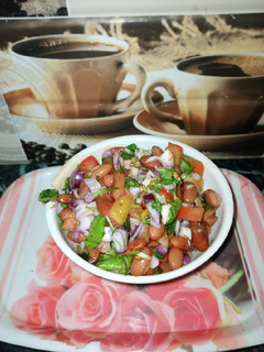 राजमा चाट(Rajma chaat recipe in Hindi) रेसिपी मुख्य फोटो