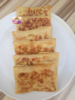 A picture of Chicken Stuffed Crepes.