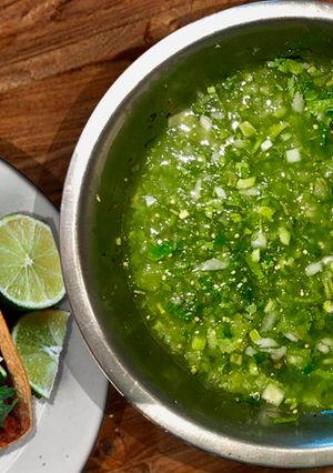 A picture of Raw Salsa Verde.