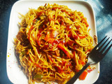 चाउमीन (chowmein reicpe in Hindi)