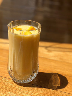 Una foto de Batido de mango 🥭 R.E.F.R.E.S.C.A.N.TE 🥭