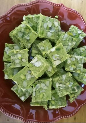 A picture of Shahi Kaju Badam Pista Barfi.