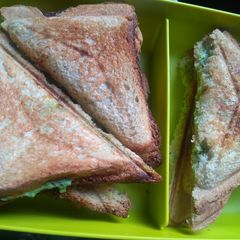 A picture of Peas sandwich.