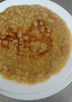 Una foto de Porotos con mote