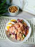 Salad sayur saus chickpea