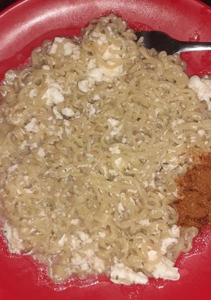 A picture of Indomie with egg.