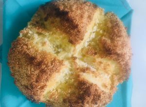 Una foto de ROSETAS DE PAN DE🍊NARANJA🍊 CON COBERTURA DE 🥥COCO🥥