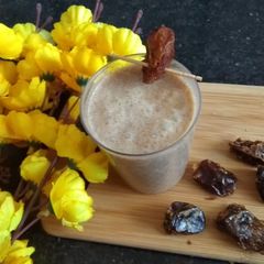 A picture of Dates Smoothie.