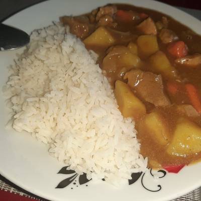 Cerdo al curry con arroz Receta de Liz Aguirre- Cookpad