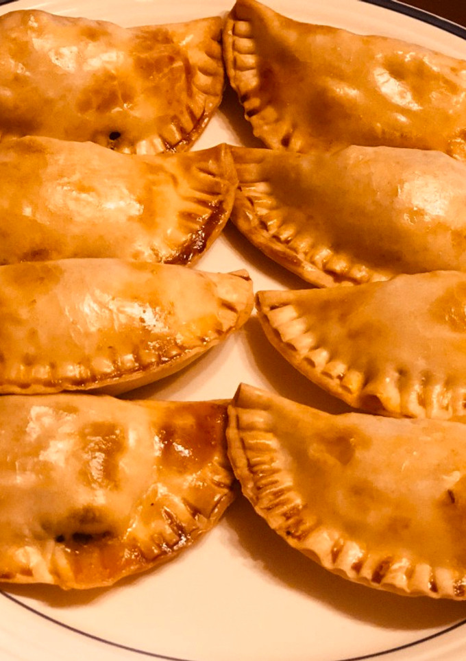 Una foto de Empanadillas caseras al horno rellenas de pisto