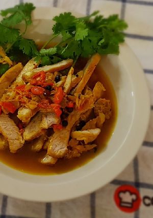 รูปของ หมูอบกระเทียมพริกไทยดำขมิ้นเก๋ากี๋ สูตรหม้อหุงข้าว