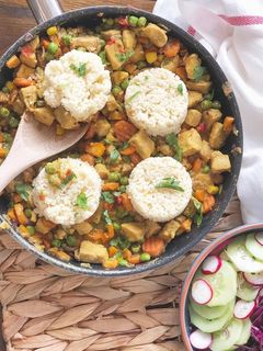 Foto de Caril de frango e legumes com couscous
