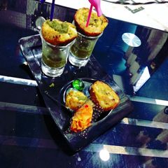 A picture of Chutney bomb.