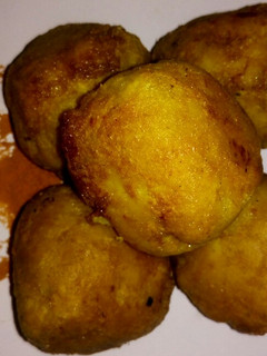 A picture of Yam Balls.
