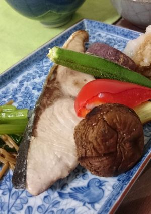 A picture of Japanese Amberjack grilled with salt.