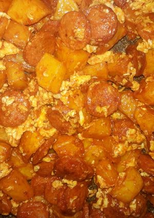 عکسی از دستور سوسیس، سیب زمینی، تخم مرغ🤗