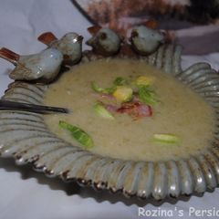 A picture of Brussels sprouts soup.