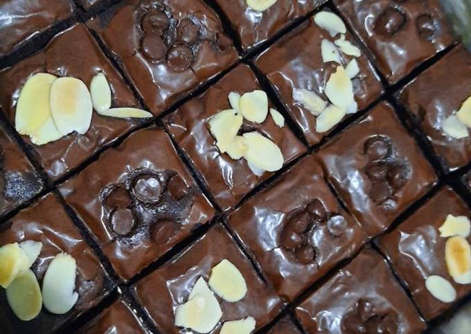 Fudgy Brownies Shiny Crust (Anti Gagal)