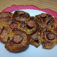 A picture of Sausage flower bread.