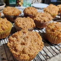 A picture of Apple Walnut Crumble Muffins.