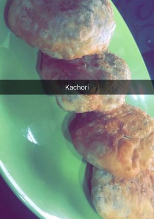 A picture of Keema kachori.