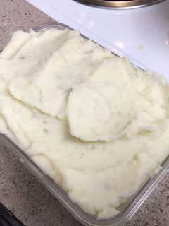 A picture of Mashed Potatoes.