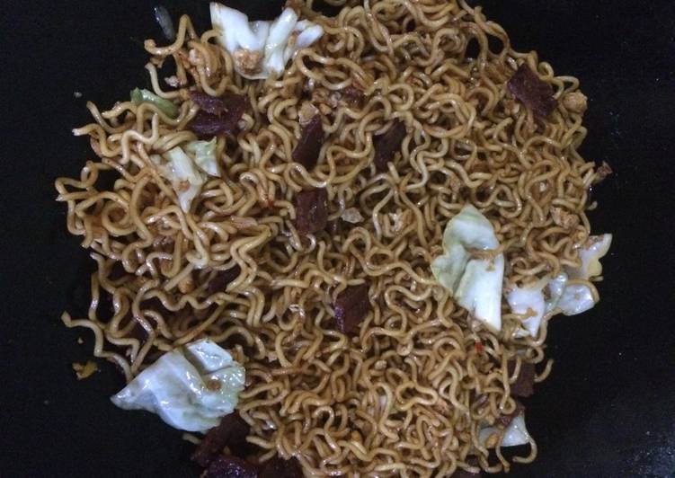 Mie Goreng Bak Kwa