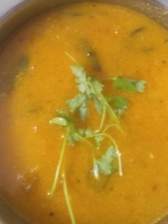 தக்காளி குழம்பு (Thakkaali kulambu recipe in tamil) செய்முறை முக்கிய புகைப்படம்