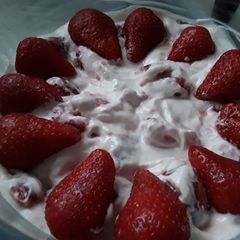 A picture of Sig's Quark with Strawberries.