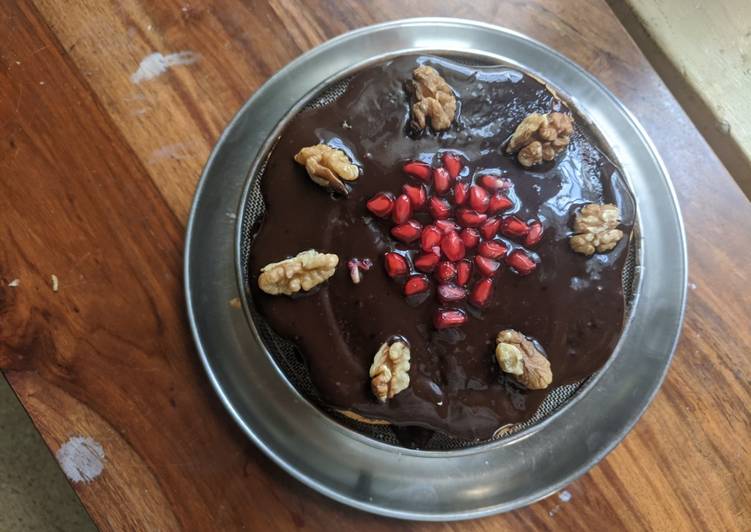 Fruit and walnut cake