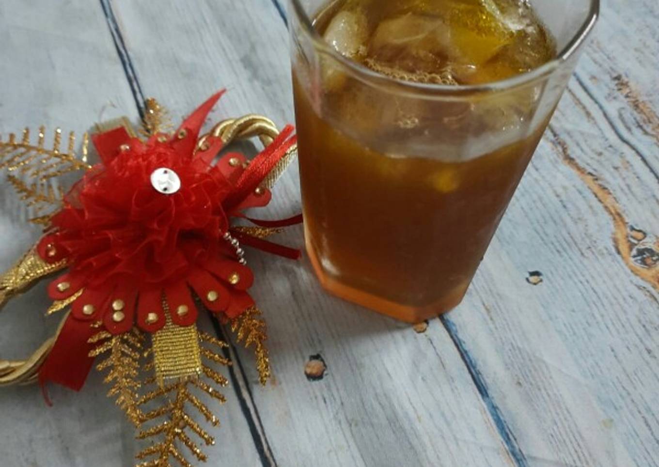 Honey lemon iced tea