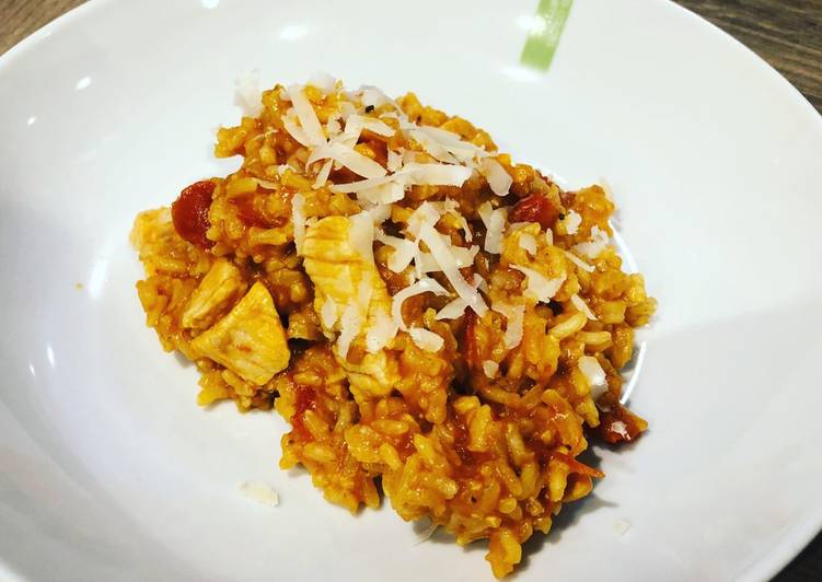 Comment Servir Risotto de poulet tomate