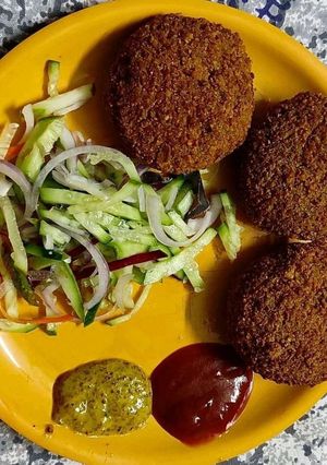 A picture of Hara bhara kabab recipe.