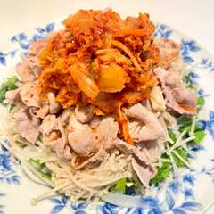 Foto di Korean Kimchi Pork Salad 韓式泡菜涼拌豬肉沙拉