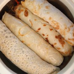 A picture of Crab roll.