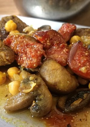 Une photo de Tajine de bœuf aux figues et champignons de Paris au Cook Expert
