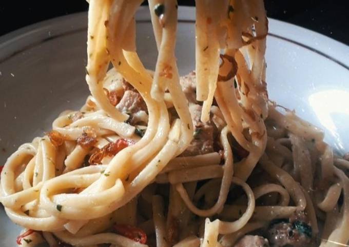 Fettucine Carbonara Bayam