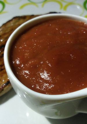 Una foto de Salsa de ciruelas rojas