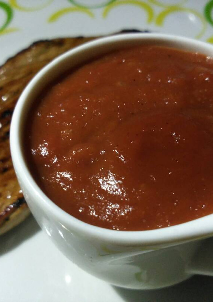 Una foto de Salsa de ciruelas rojas