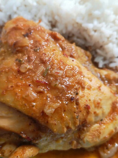 Una foto de Pollo al maní