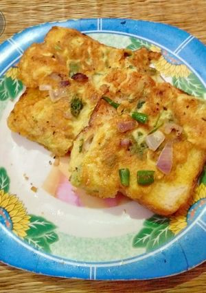 ডিম টোস্ট (Egg toast recipe in Bengali) রেসিপির প্রধান ছবি